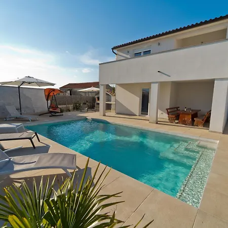 Luka With A Pool, Situated In * Pula